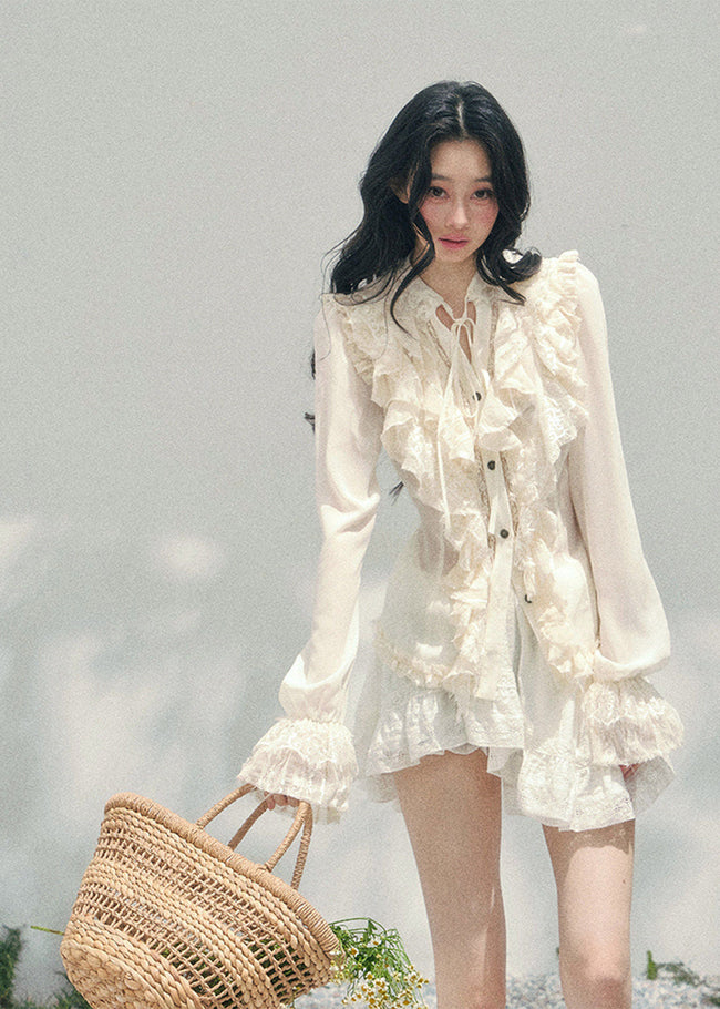Mémoire Cour Lace Blouse Hover Image