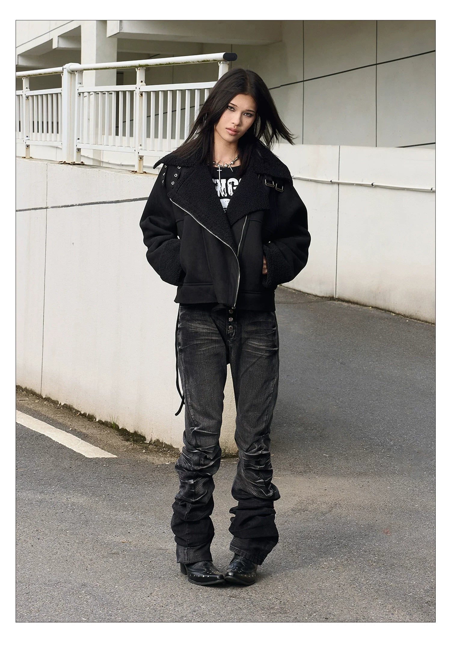 Cracked Washed Curved Skinny Jeans