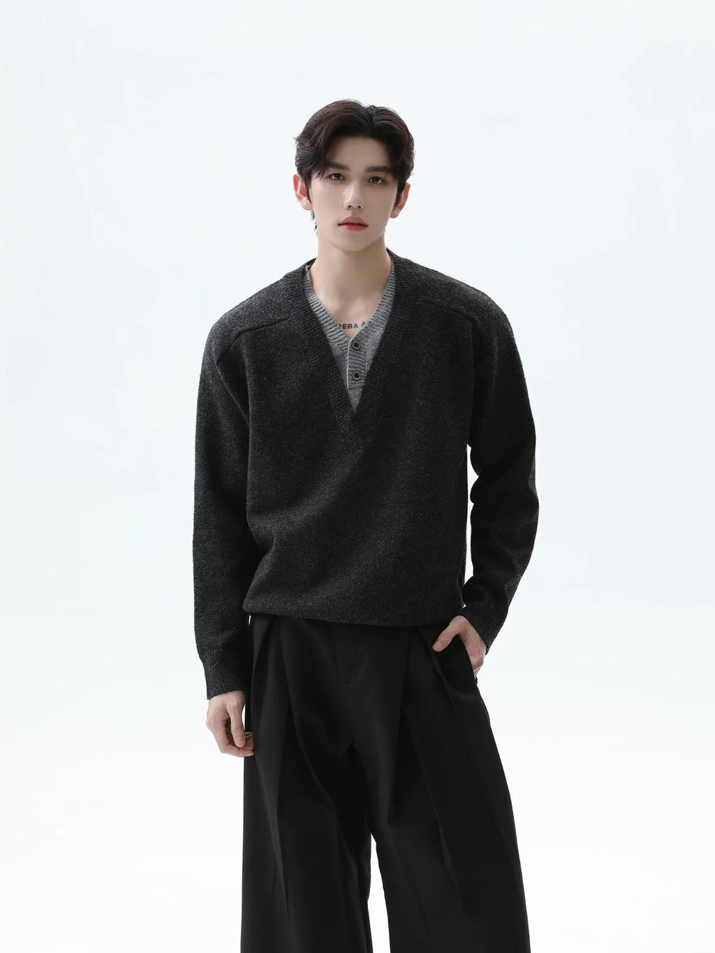 【26s Jan.】Clean-Fit Layered V-Neck Lambswool Knit Sweater
