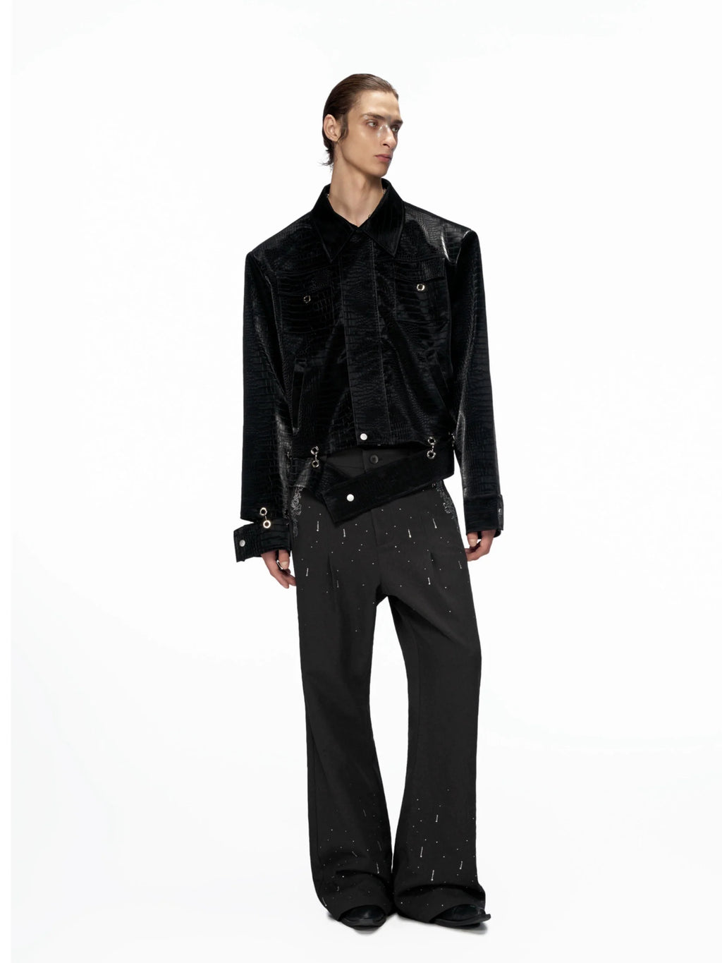 【25s Aug.】Metal-Panel Cropped Croc Leather Jacket