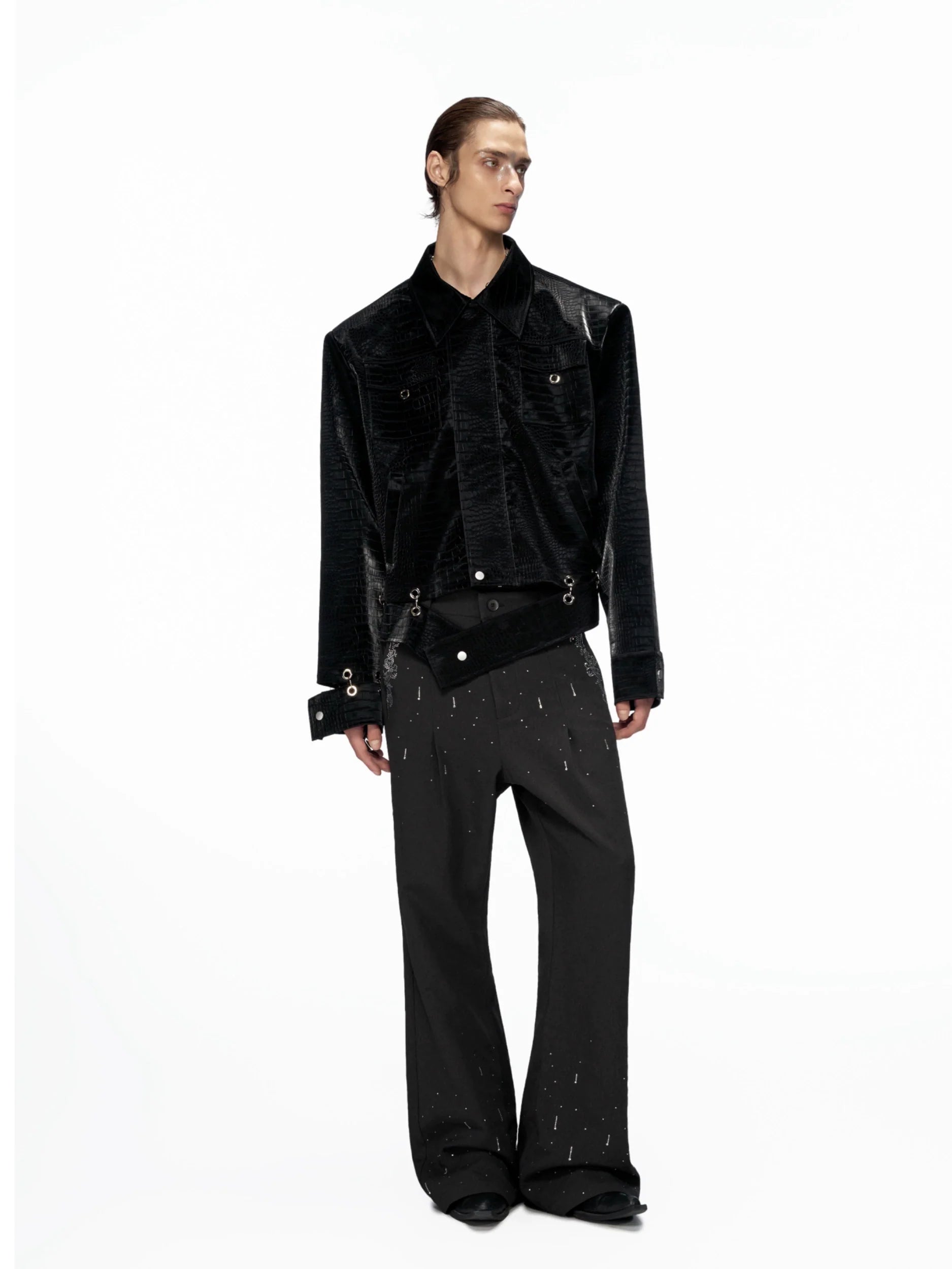 【25s Aug.】Metal-Panel Cropped Croc Leather Jacket