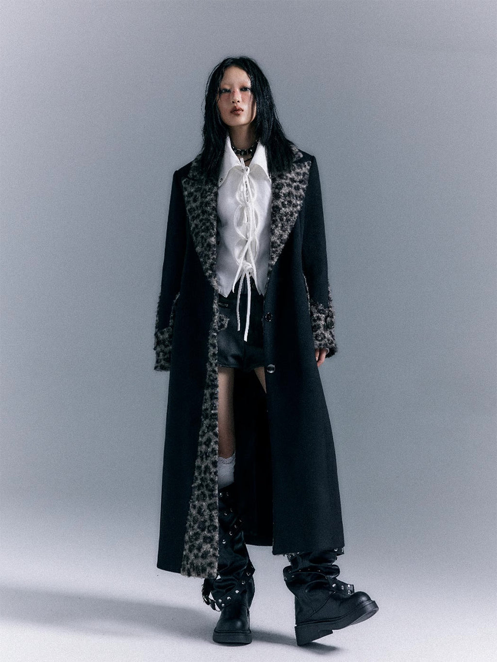 Shoulder pad coat jacket