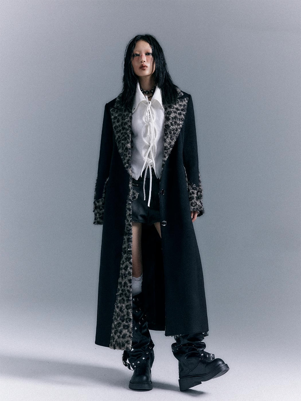 Shoulder pad coat jacket