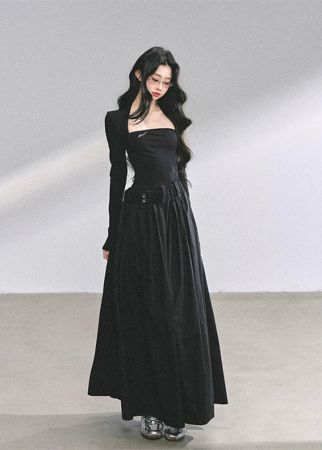 Chic Noir Slim Maxi