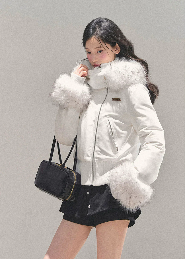 Weightless Monologue Down Jacket Main Image