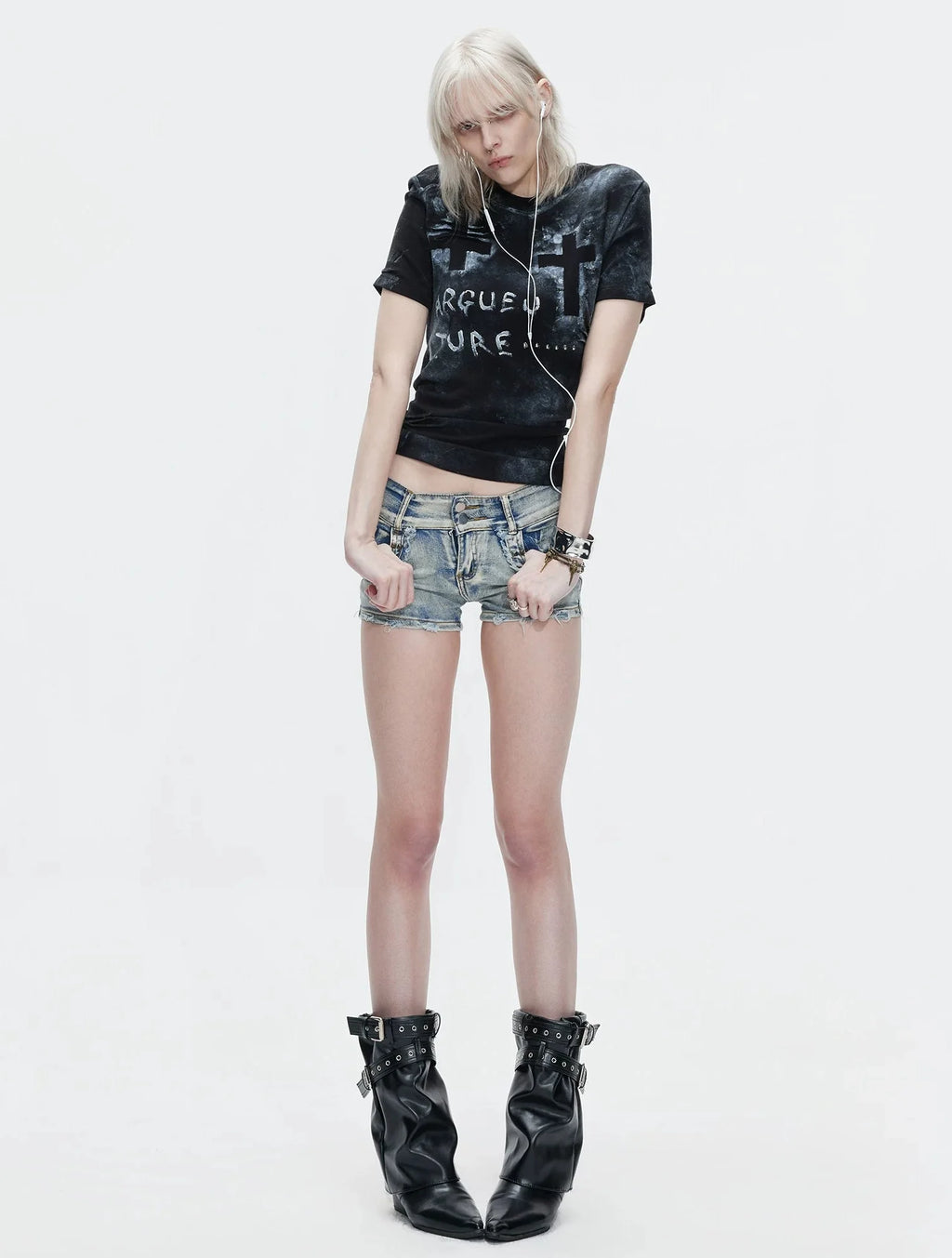 【26s May.】Distressed Cross Studded Slim Tee