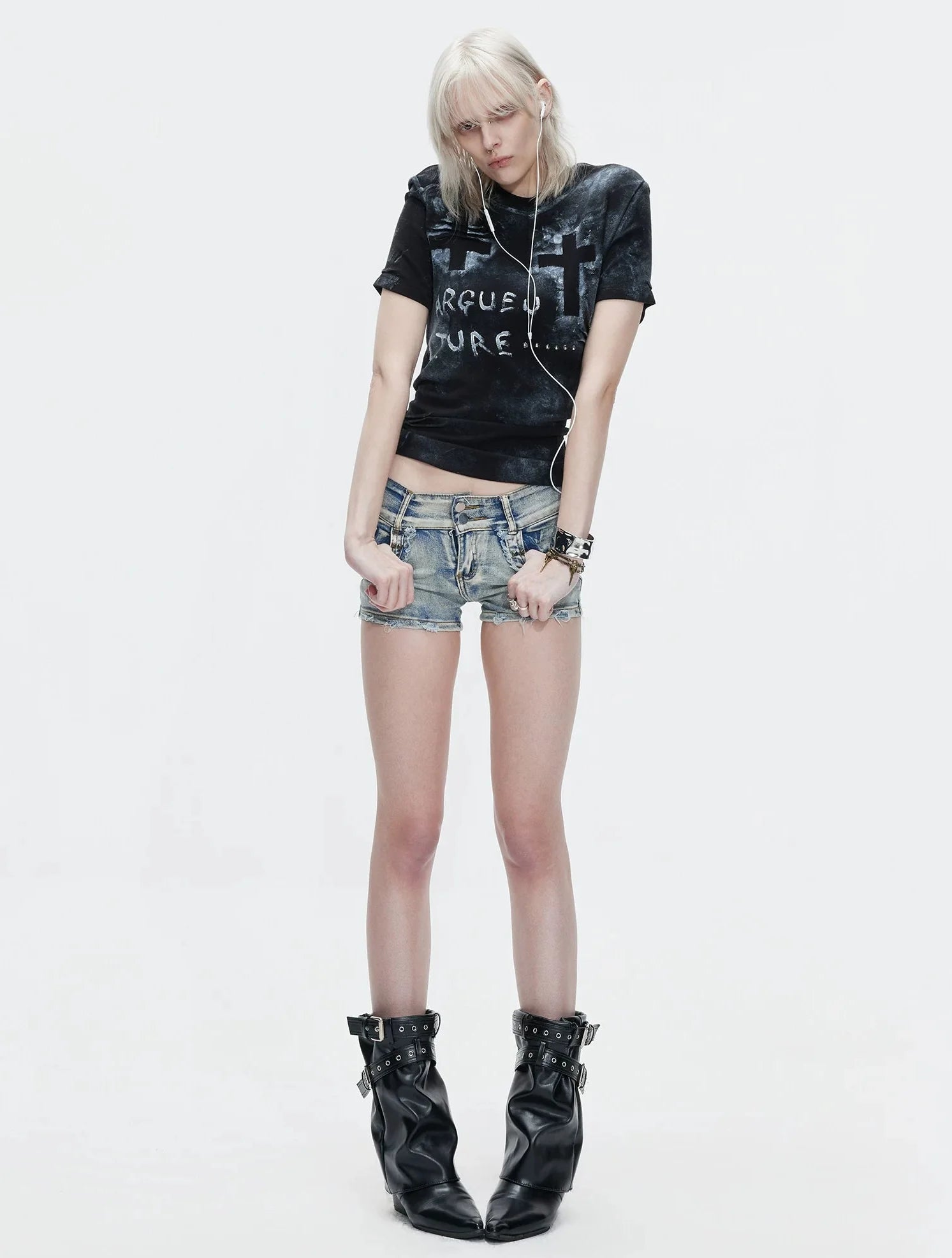 【26s May.】Distressed Cross Studded Slim Tee