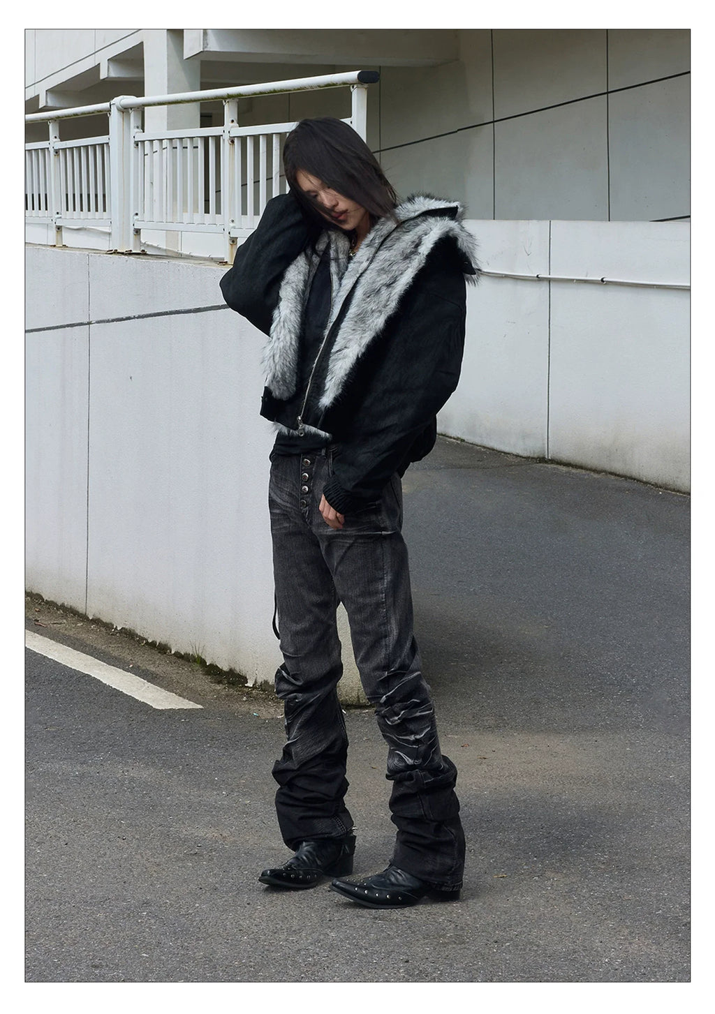 Cracked Washed Curved Skinny Jeans