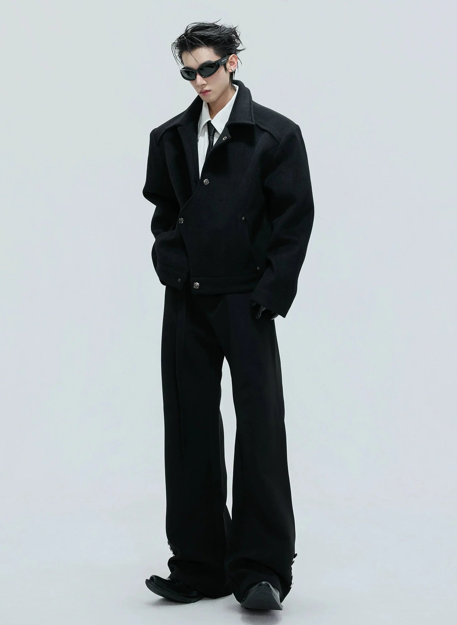 【25s Nov.】Elegant and Luxurious Uniquely Designed Coat