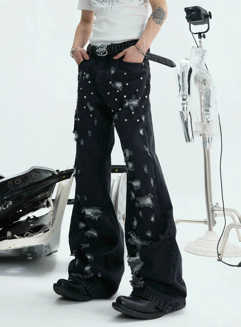 【26s Apr.】Distressed Studded Irregular Flared Denim Pants