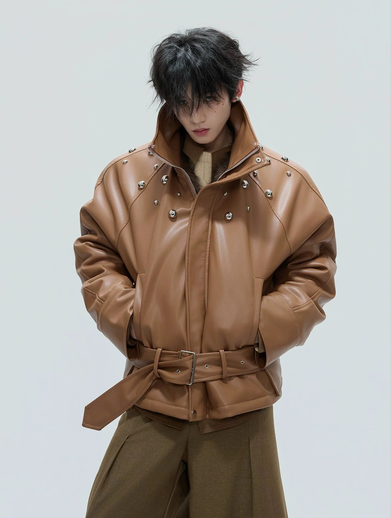 【25s Nov.】Riveted Faux Wolf Fur Collar Thickened Cotton Coat
