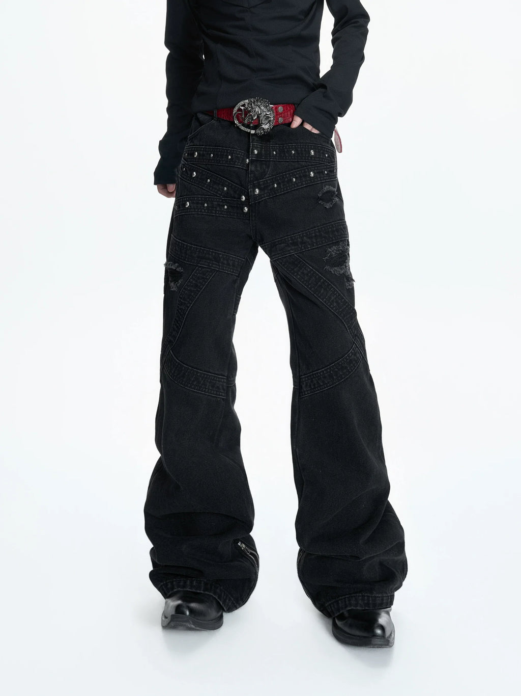 【26s Mar.】Studded Washed Curved Denim Pants