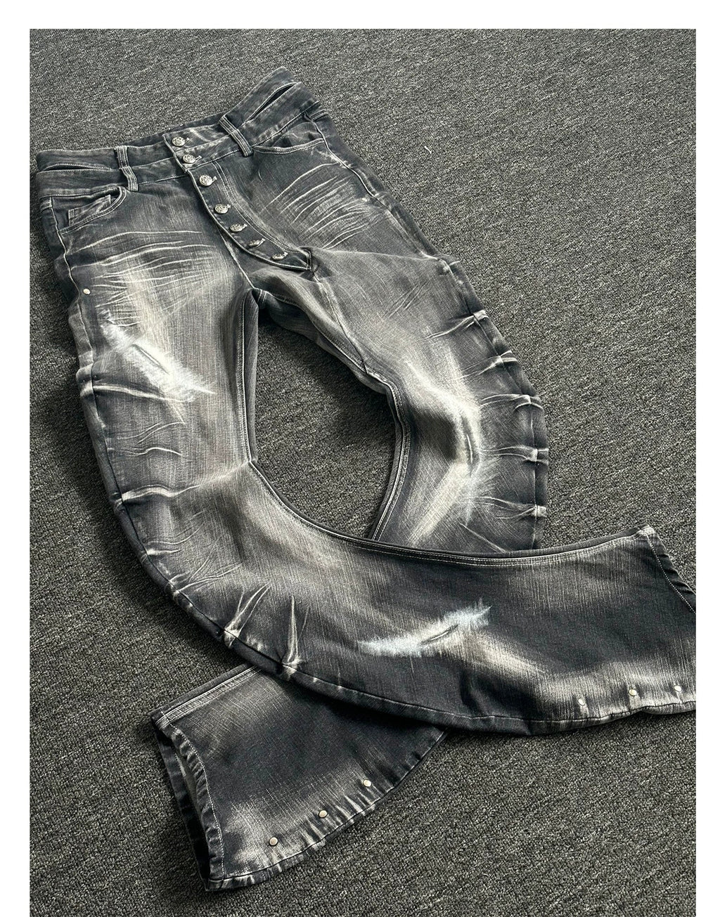 【26s Jan.】Blade-Washed Curved Fit Stretch Denim Jeans