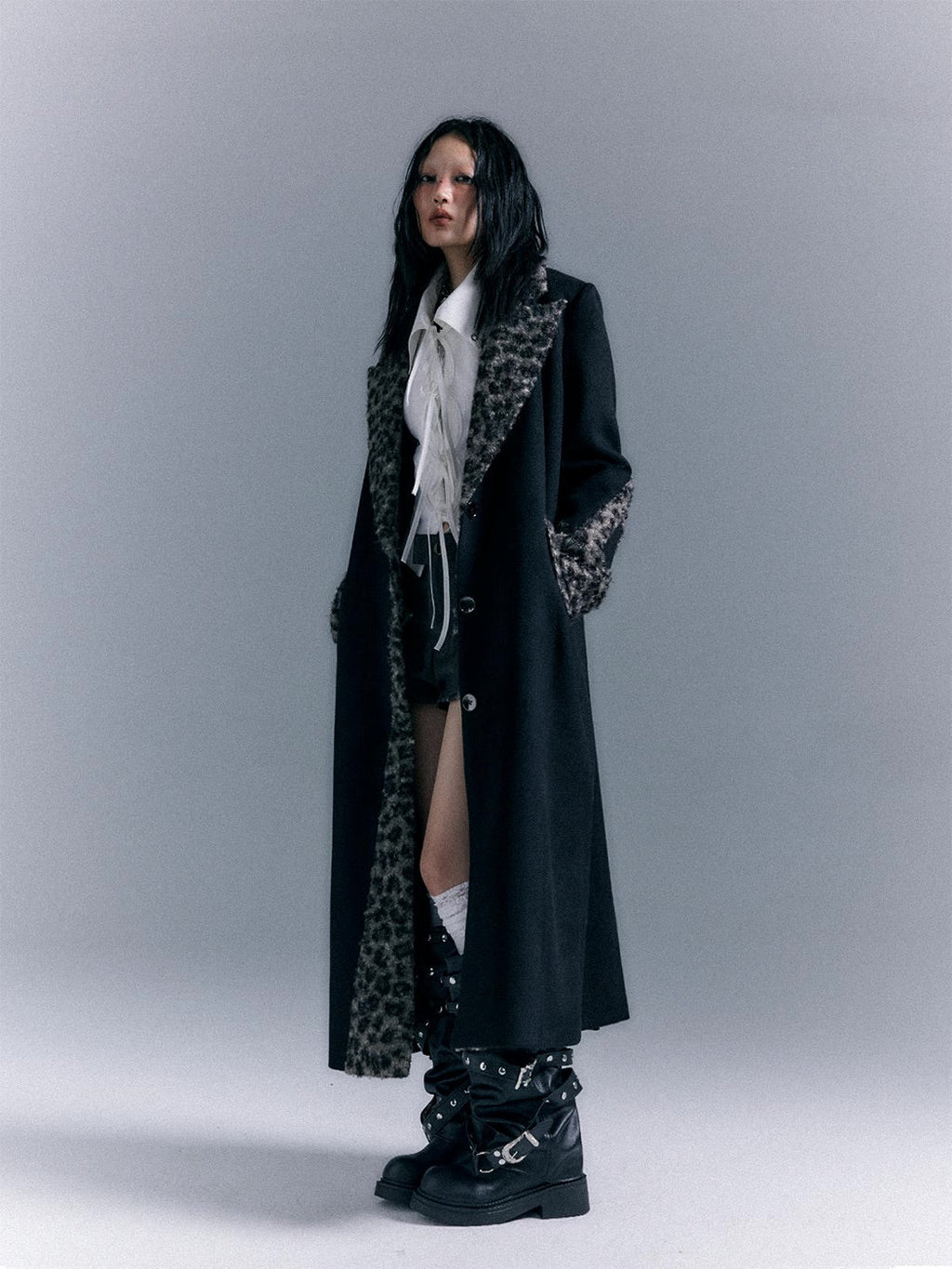 Shoulder pad coat jacket