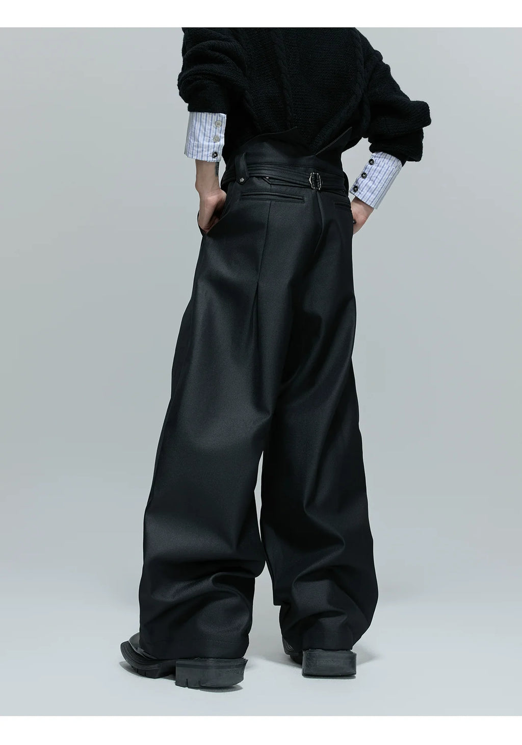 【25s Oct.】High-rise Smooth Fabric Pleated Trousers