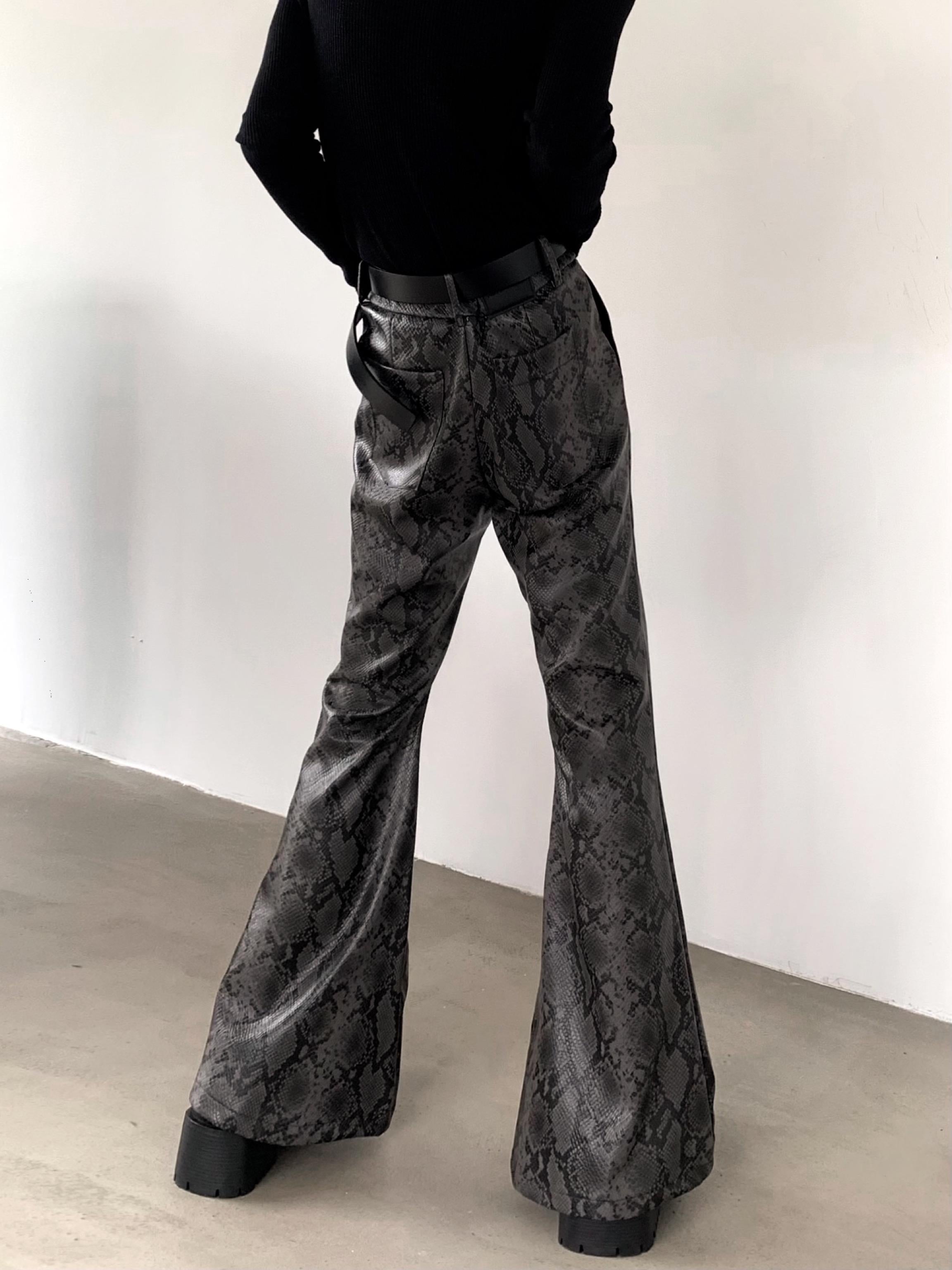 【25s Apr.】Retro High Waist Snakeskin Pattern Flared Leather Pants