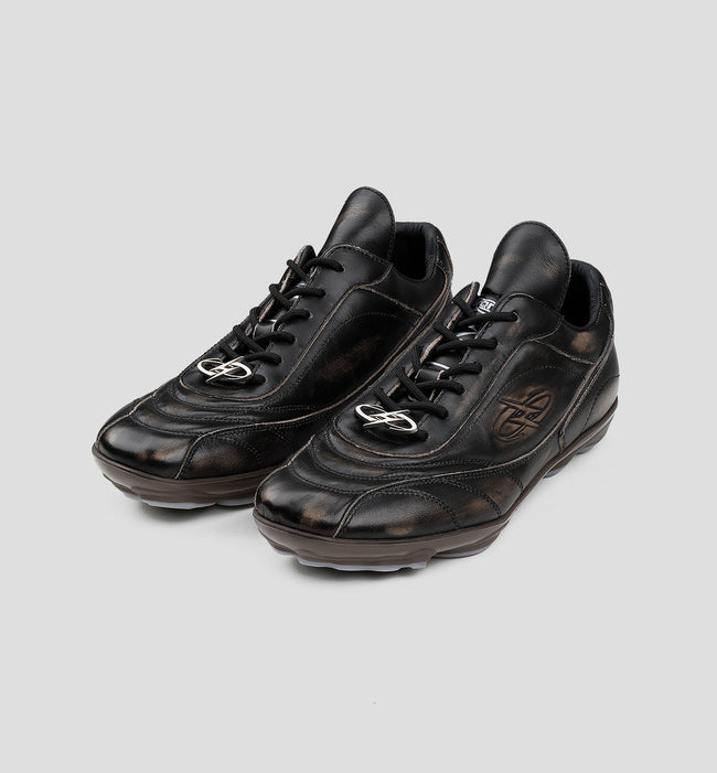 Retro-style Versatile Leather Soccer Shoes Main Image