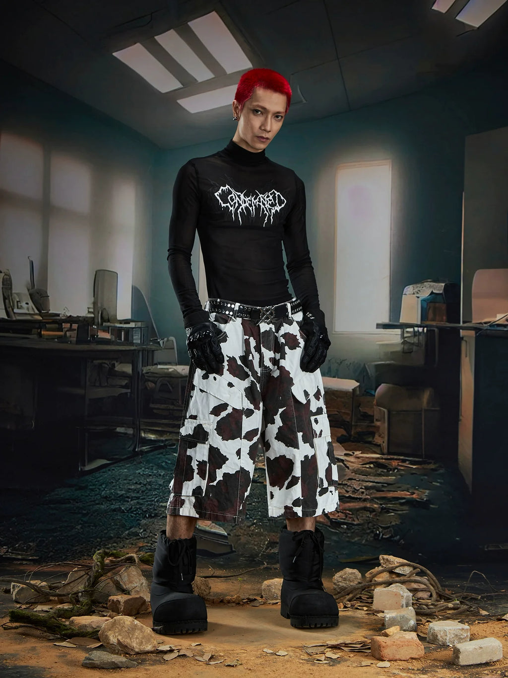 【25s Aug.】Deconstructed Patchwork Cargo Cow-Print Cropped Pants