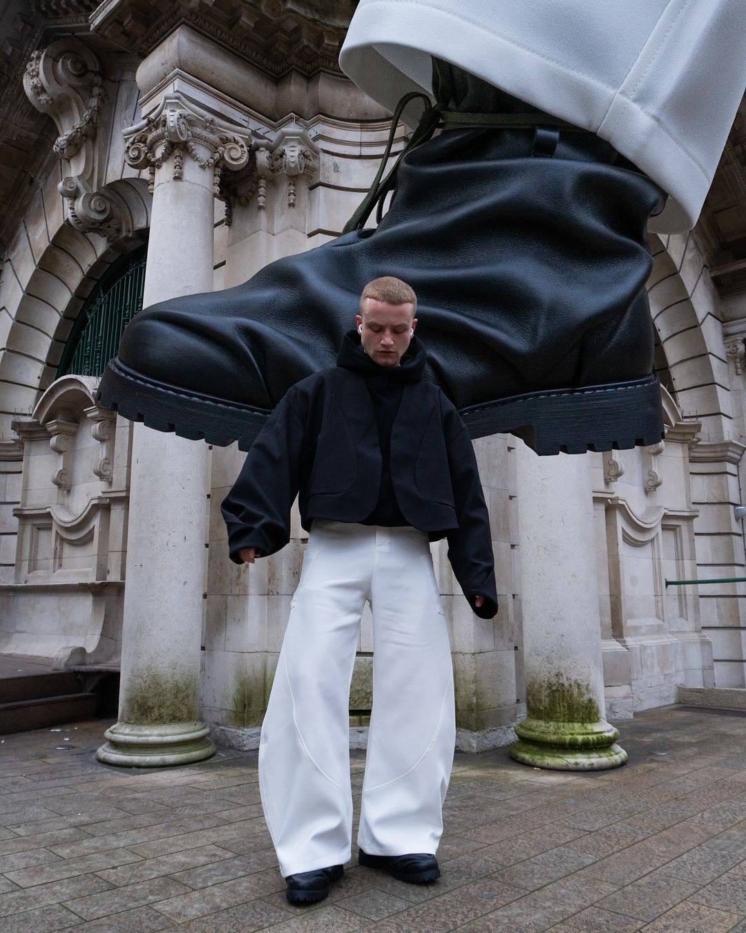 【24s Nov.】High-Waist Flared Trousers