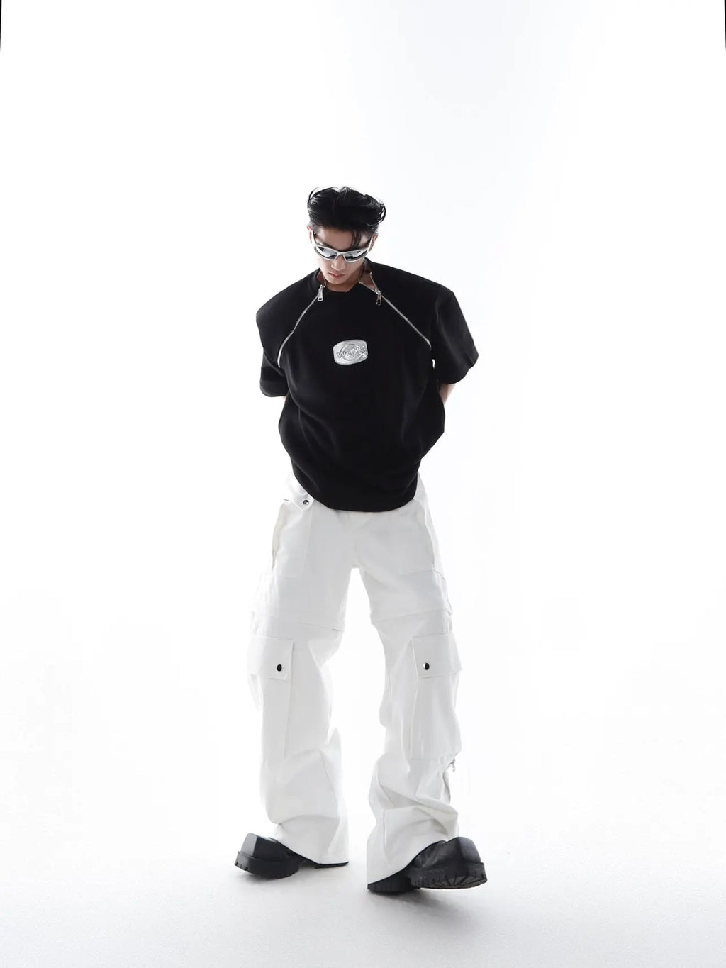 【25s Apr.】Shoulder Pad Round Neck T-shirt with Zipped